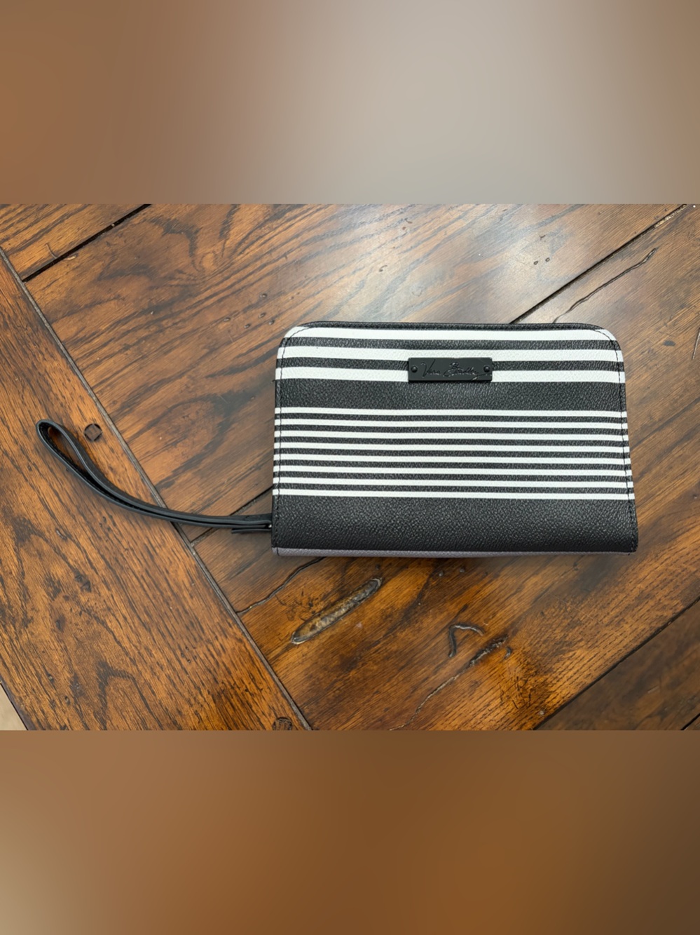 Vera Bradley Black & White Striped Wallet w/Wristlet Strap